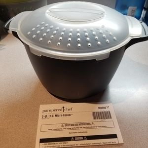 2 quarts Micro Cooker